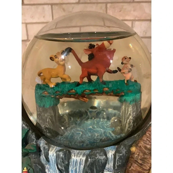Snowglobe Lion King Simba Timon Pumba Rafiki Hakuna Matata Pride Lands Disney. - Picture 8 of 8
